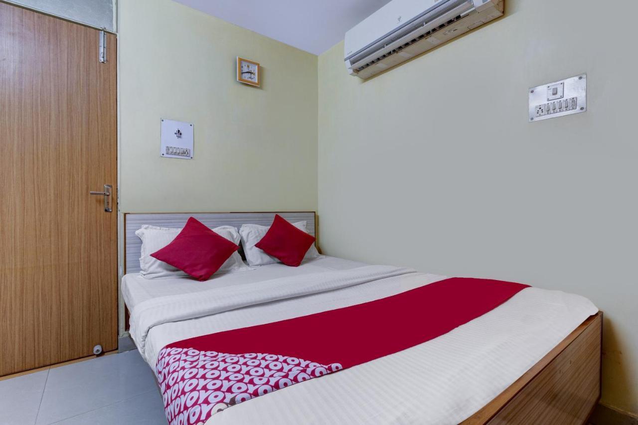 Oyo Hotel Satguru Jamshedpur Eksteriør billede