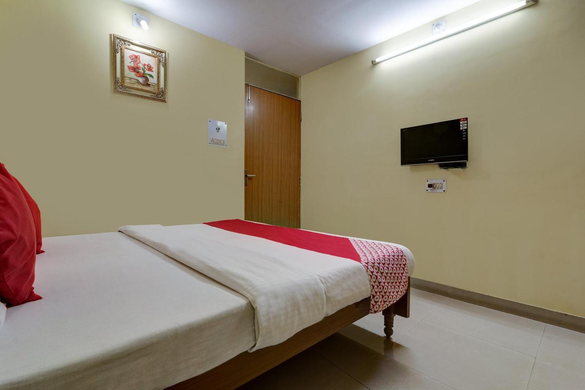 Oyo Hotel Satguru Jamshedpur Eksteriør billede